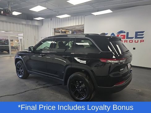 New 2026 Jeep Grand Cherokee Altitude image 8