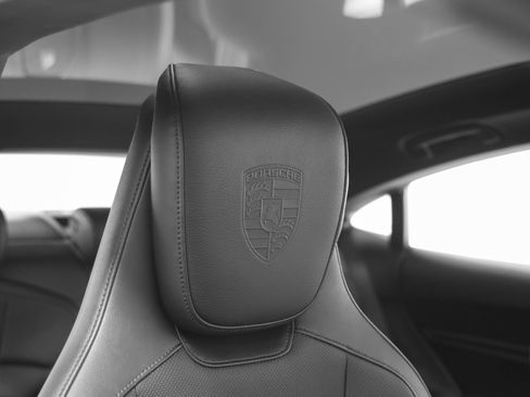 Certified 2021 Porsche Taycan 4S image 23