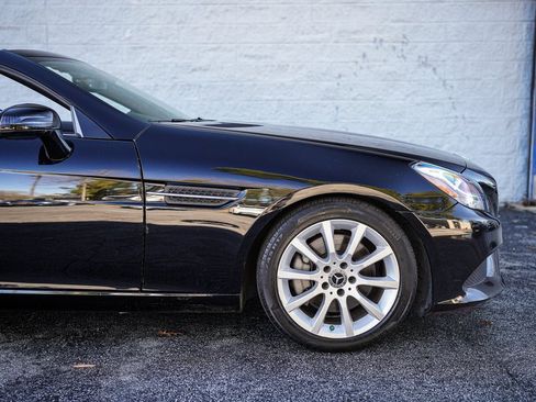 Used 2019 Mercedes-Benz SLC 300 image 20