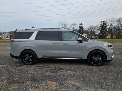 Certified 2024 Kia Carnival SX Prestige image 8