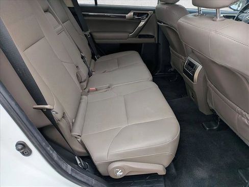 Used 2021 Lexus GX 460 Premium w/ Premium Package image 19