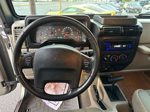 Used 2003 Jeep Wrangler Sahara image 22