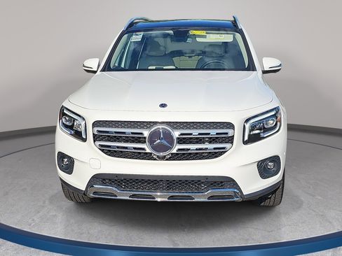Certified 2022 Mercedes-Benz GLB 250 image 2