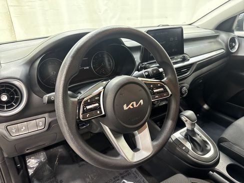 Certified 2024 Kia Forte LXS w/ LXS Technology Package FWD image 25