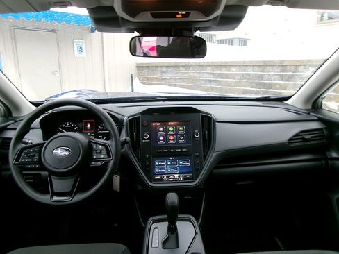 Used 2024 Subaru Crosstrek 2.0i image 14