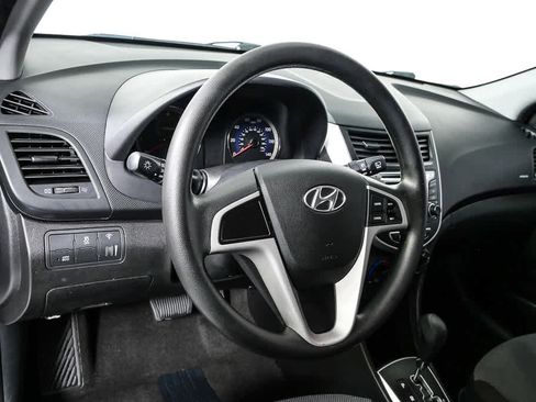 Used 2014 Hyundai Accent GS image 9