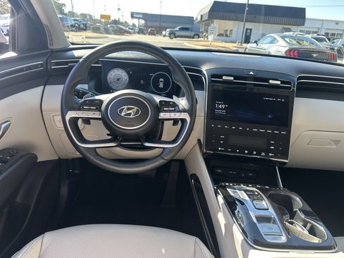 Used 2023 Hyundai Tucson Limited image 15