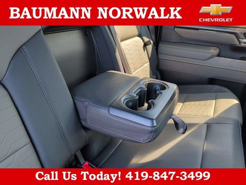 Used 2025 Chevrolet Silverado 2500 ZR2 w/ Technology Package AWD/4WD image 45