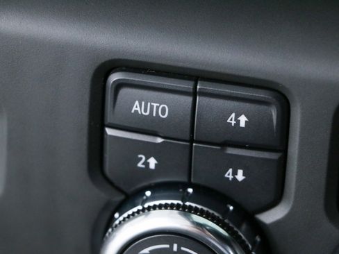 Used 2024 GMC Sierra 2500 AT4 w/ AT4 Premium Plus Package AWD/4WD image 24