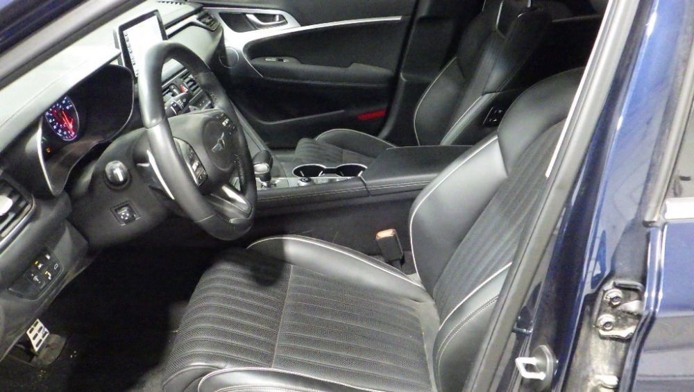 Used 2020 Genesis G70 3.3T w/ Elite Package AWD/4WD image 11