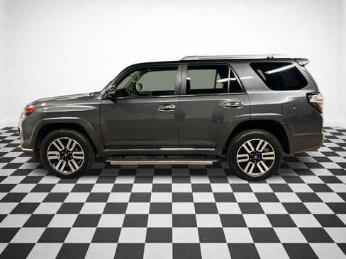 Used 2023 Toyota 4Runner Limited AWD/4WD image 5