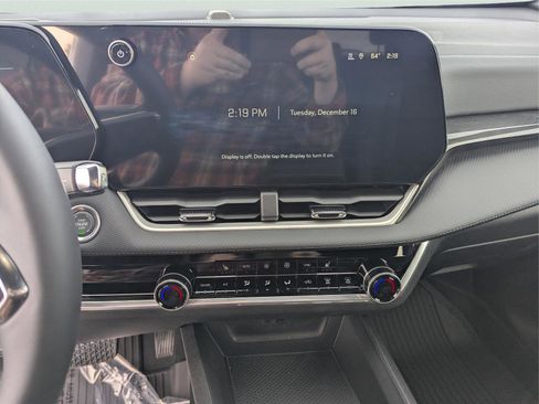 New 2026 Chevrolet Equinox LT w/ Convenience Package II image 19