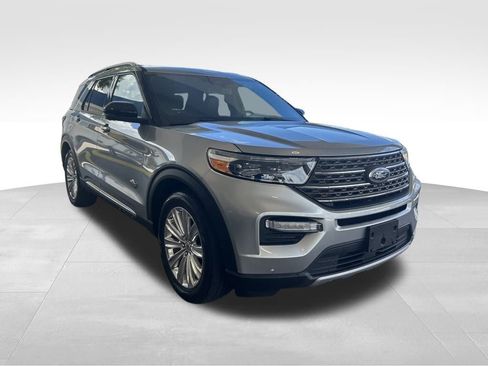 Used 2022 Ford Explorer King Ranch image 2