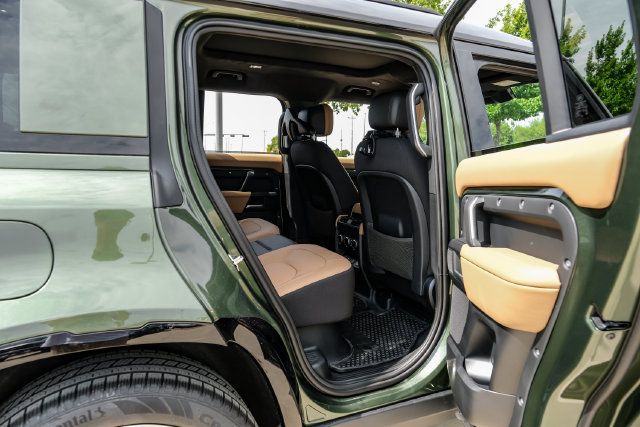 New 2026 Land Rover Defender 110 X AWD/4WD image 49