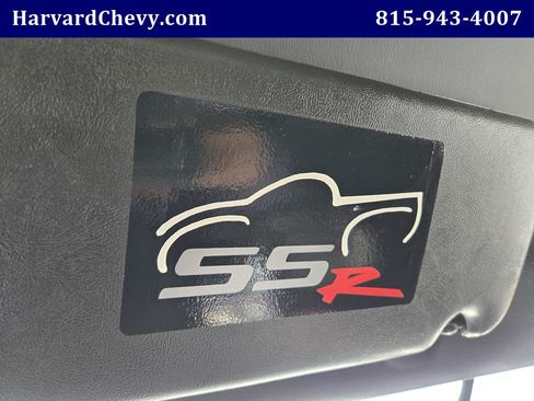 Used 2006 Chevrolet SSR w/ Preferred Equipment Group RWD image 16
