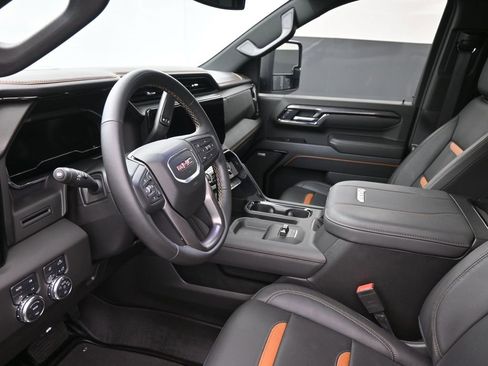 Used 2025 GMC Sierra 2500 AT4 w/ AT4 Preferred Package image 19