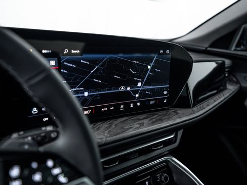 New 2025 Audi Q5 Premium Plus image 12