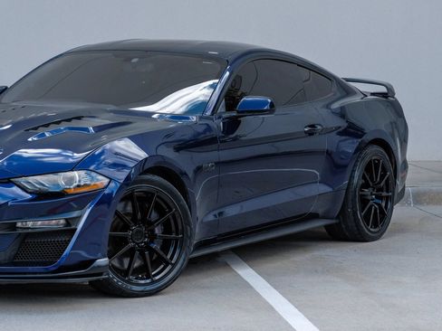 Used 2019 Ford Mustang GT w/ GT Performance Package RWD image 13