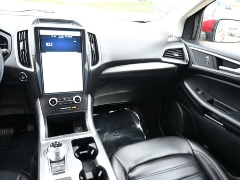 Used 2022 Ford Edge SEL w/ Convenience Package image 18