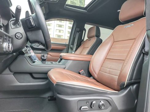 Certified 2024 GMC Sierra 1500 Denali Ultimate image 7