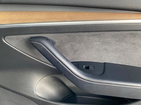 Used 2022 Tesla Model 3 Long Range image 47