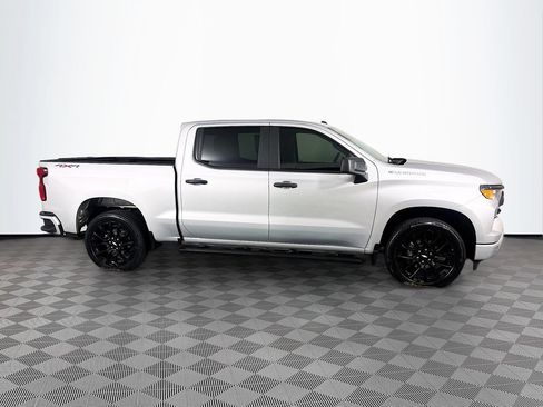 Used 2022 Chevrolet Silverado 1500 Custom AWD/4WD image 8