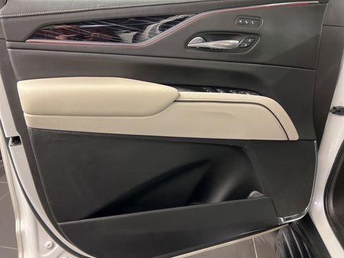 Used 2021 Cadillac Escalade Sport w/ Driver Assist Tech Package image 32