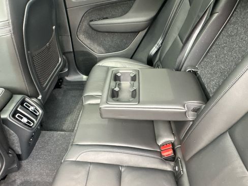 Used 2023 Volvo XC40 B5 Plus w/ Driver Assist Package AWD/4WD image 24
