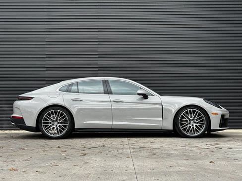 Certified 2026 Porsche Panamera 4 AWD/4WD image 8