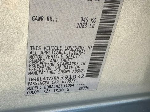 Used 2024 Nissan Altima 2.5 SV FWD image 27