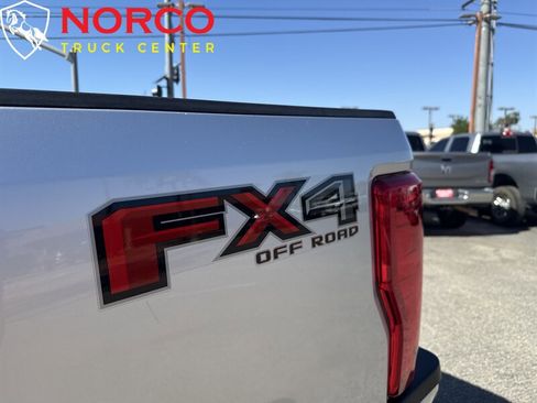 Used 2019 Ford F250 Lariat w/ Chrome Package image 14