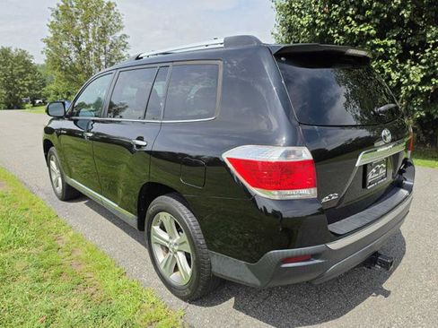 Used 2013 Toyota Highlander Limited AWD/4WD image 8