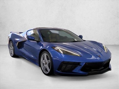 Used 2021 Chevrolet Corvette Stingray Preferred Cpe w/ Z51 Performance Package RWD image 3