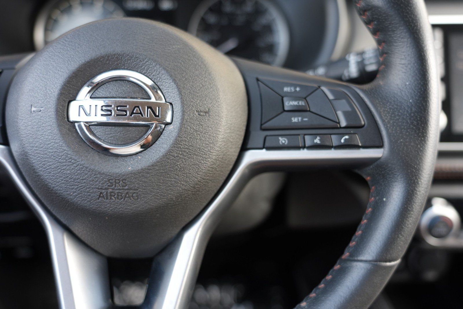Used 2020 Nissan Kicks SR FWD image 19