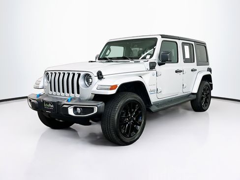Used 2023 Jeep Wrangler Sahara w/ Cold Weather Group image 3