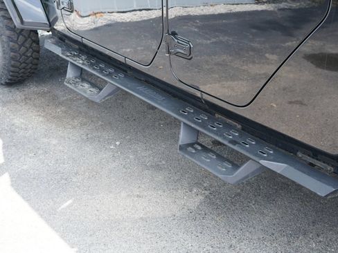 Used 2024 Jeep Gladiator Sport AWD/4WD image 10