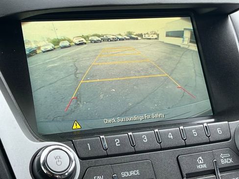 Used 2017 Chevrolet Equinox LS FWD image 21