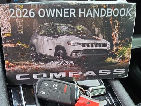 New 2026 Jeep Compass Latitude AWD/4WD image 27
