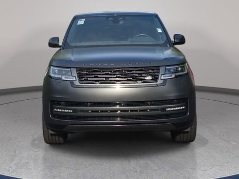 Used 2025 Land Rover Range Rover Long Wheelbase SE AWD/4WD image 2