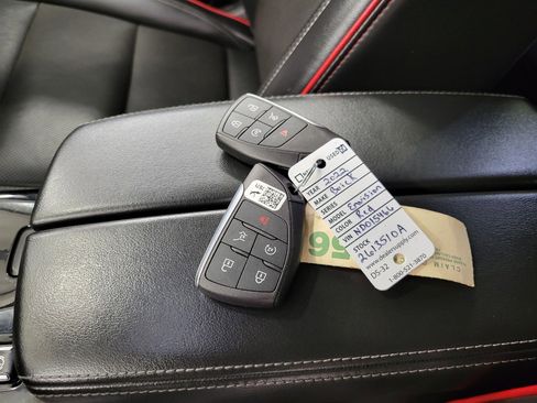 Used 2022 Buick Envision Essence w/ Sport Touring Package image 28