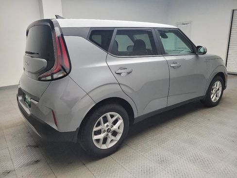 Used 2023 Kia Soul LX w/ LX Technology Package image 10