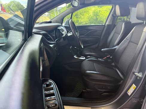 Used 2015 Buick Encore Convenience FWD image 8
