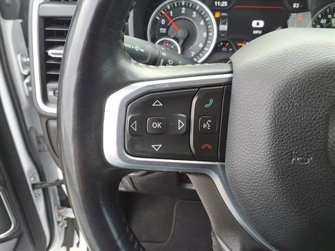 Used 2022 RAM 1500 Laramie AWD/4WD image 18