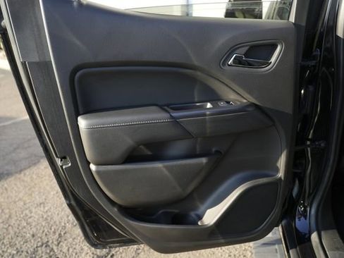 Used 2016 GMC Canyon SLT w/ Driver Alert Package image 24