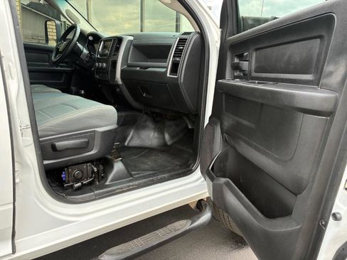 Used 2017 RAM 2500 Tradesman w/ Chrome Appearance Group image 22