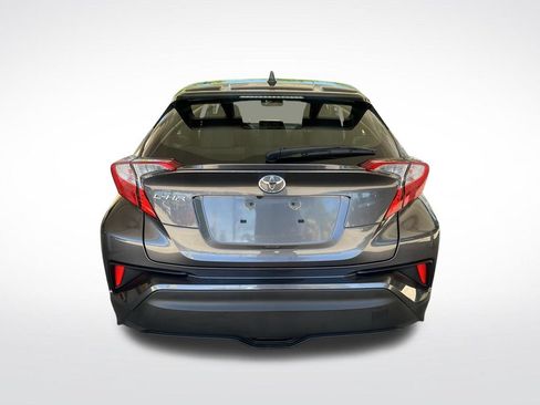 Used 2020 Toyota C-HR LE FWD image 46