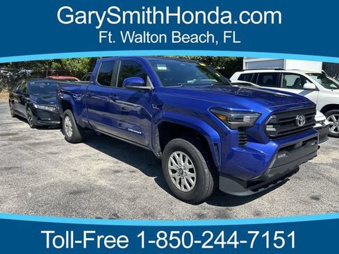 Used 2024 Toyota Tacoma SR5 AWD/4WD image 1