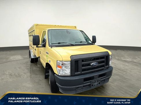 Used 2022 Ford E-450 and Econoline 450 Super Duty RWD image 12
