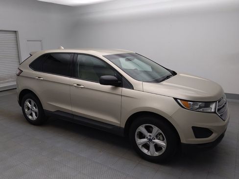 Used 2017 Ford Edge SE FWD image 11