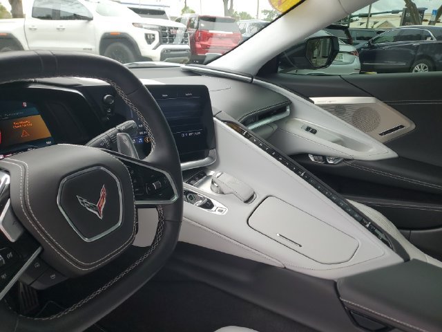 Used 2023 Chevrolet Corvette Stingray Premium Conv w/ Z51 Performance Package RWD image 16